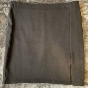Forever 21 Black Mini Skirt with Small Slit Size Small New Without Tags
